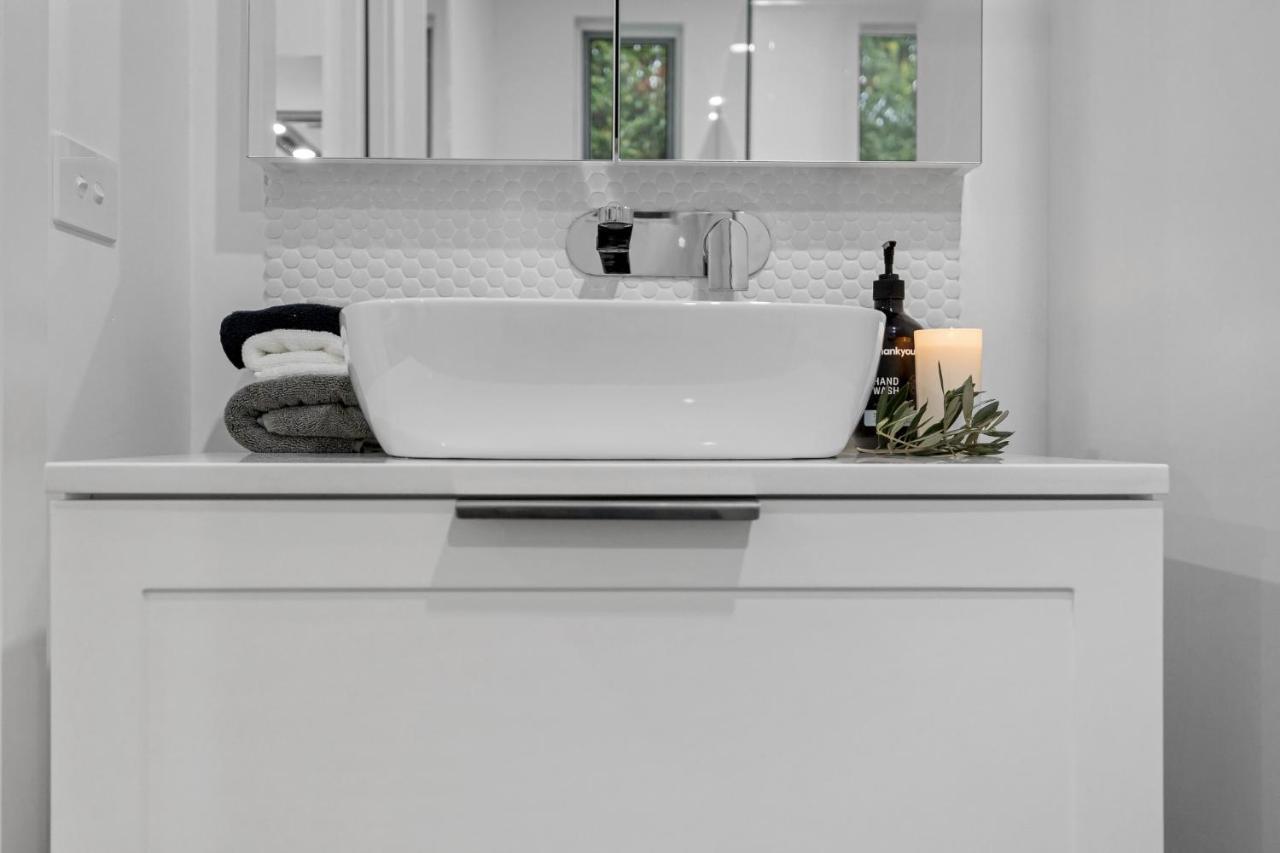 Capella No. 4 - Stunning Luxury Decor Inside And Out * Blairgowrie